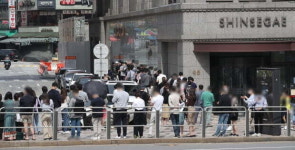 명품 플랫폼 ‘3강’ 매출·적자 동시 증가…쿠팡 길 걷나