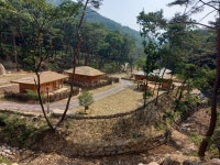 1950년대에서 멈춘 속리산 산골…‘우국이세촌’ 조성