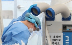 [만리재사진첩] 선별진료소의 ‘이 에어컨’, 벌써 3년째입니다