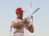 ‘15년 5775억원 장기계약 거부’ 소토, MLB 홈런 더비 우승