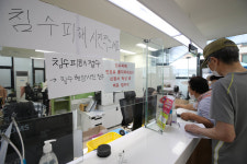 [포토] “이렇게 많은 폐기물은 처음…복구 얼마나 걸릴지”