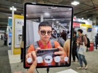 입고 벗기도 귀찮아…집에서 ‘가상 피팅’ 현실로 성큼 [CES2023]