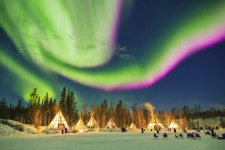 [ESC] “낮엔 책, 밤엔 오로라…템플스테이 하듯 북극 즐기기”