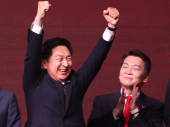 안철수 “꺾이지 않고 더 단단해지겠다…당 화합 위해 헌신”