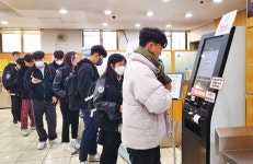 “아침 먹으러 학교 와요”…천원 학식에 대학생 ‘함박웃음’