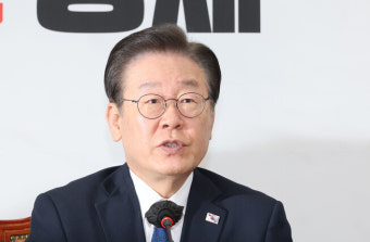 이재명 “윤 대통령 5·18 존중이 제로”…‘헌법 전문 수록’ 불응에