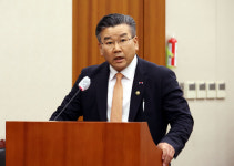 유병호 “현 정부도 중반되면 감사”…민주 “‘정치감사’ 인정한 것”