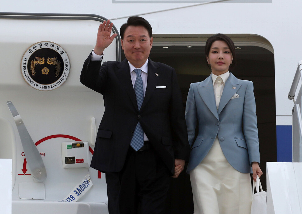 한국 대통령 윤, 나토 정상회의 참석하러 미국 도착 ＆ 친교 만찬 참석 예정