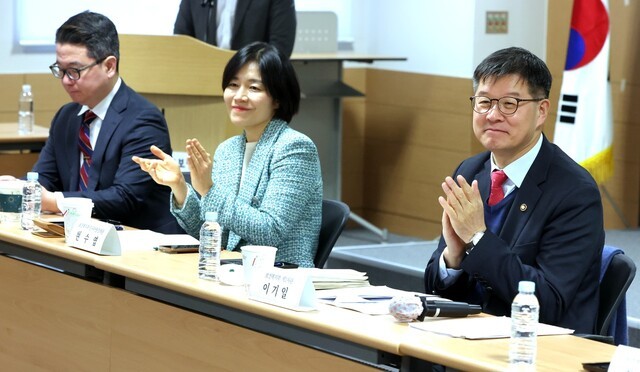 출생통보제와 보호출산제, 아동의 출생 등록 보장으로 그림자 아이 예방에 효과적일 것