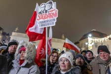 폴란드 대통령궁 피신 중 체포된 야당 의원들 “정치보복” 단식