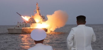 합참 “북한, 서해로 순항미사일 여러 발 발사”