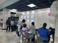 어른 아이 ‘모두의 놀이터’된 송림지하보도, 느닷없는 유료화 논란