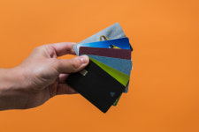 “현금 없이 해외여행 가자”…트래블카드 각축전