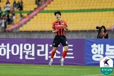 고3 신인 양민혁 선제골…강원, 전북 김두현에 ‘신고식’ 선물