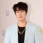 래퍼 산이, 특수폭행 혐의 입건…아버지도 함께 입건