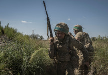 독일, 우크라 추가 군사지원 중단 두고 연정 내홍