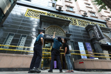 “샤워기 틀고 버텨” “객실 바꿔서”…부천 화재 극적 생존자들