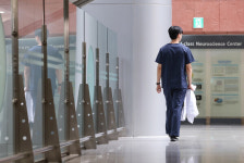 ‘의료개혁 목청’에 못 미치는 5년 10조원 투입