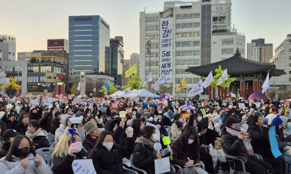 광주, 주말 대규모 탄핵 찬반 집회로 긴장 고조