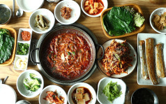 남해의 맛…멸치회 멸치튀김 멸치쌈밥 다 먹고 싶네