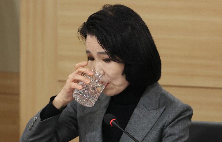 감사원, 이진숙 방송통신위원장에 주의 처분…정치적 중립 의무 위반 (100자)