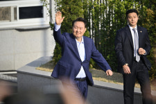 ‘윤 어게인’ 신당 창당...윤석열 변호인단 “청년 중심”
