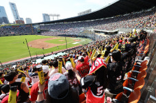 프로야구, 118경기 만에 200만 관중 넘겼다…역대 최소 경기 기록