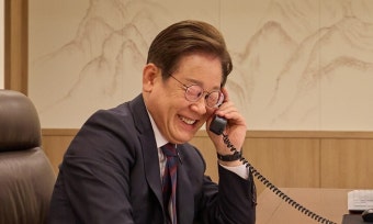 이 대통령, 시진핑과 첫 통화…“11월 경주 APEC 초청”