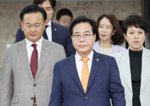 국힘 “오늘 상임위원장 선출안 상정 말라”…법사위원장 양보 요구