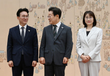 [포토] 김민석 ‘새벽 총리’, 첫 행보는 농민 목소리 경청