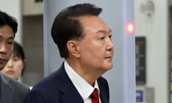 윤석열, 재구속 첫날 ‘건강 이유’로 내란 재판 불출석