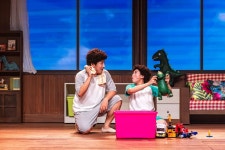 가족애 충전해주는 따뜻한 가족 뮤지컬 ‘건전지 아빠’