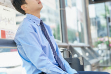 출근길, 턱관절 지키는 얼굴 스트레칭! [건강한겨레]