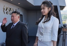 “김주애가 후계자인 건 북에선 다 알아” “아냐, 오빠가 있는데…”