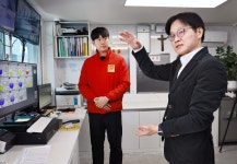 산업장관 “정유사 공급가 인하, 주유소 반영 느려”