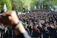 [포토] CU 물류센터 사망사고, 책임자 처벌·원청 교섭 촉구 현장