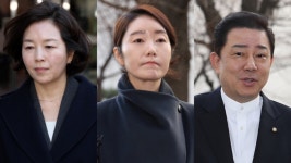 [단독] 강선우 ‘1억 공천헌금’ 재판서 “김경, 김병기에게도 쇼핑백” 증언 나와