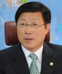 이윤호 지경부장관의 `속도론`