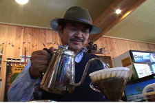 숯불향 원두 맛에 푹 빠져볼까