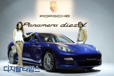 포르쉐 파나메라 디젤 스포츠카 공개