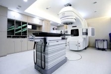 이화의료원, 첨단 방사선 치료기 `트릴로지` 본격 가동