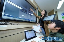 2012 교육박람회…스마트교실, 너무 신기해요