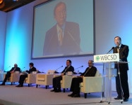 연설하는 반기문 총장