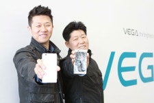 인기폭발 `베가 아이언`… 애플도 놀란 숨은주역은?