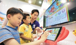 TV 연동 스마트패드로 학습게임 즐겨요