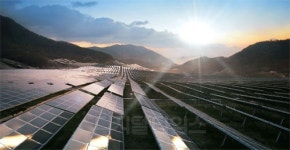 강렬한 태양처럼, 솟아라 대한민국