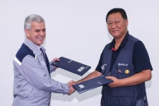 한국GM, 국산 완성차 첫 임단협 마무리