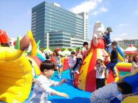 LGD, 어린이날 맞이 가족초청 행사…파주·구미 놀이동산 변신