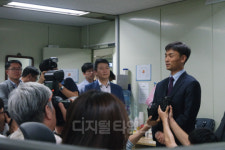 박성진 중기부 장관 후보자 자진사퇴…