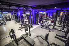 피트니스스타 공식스폰서 더블케이짐, 가로수길에 신사점 오픈